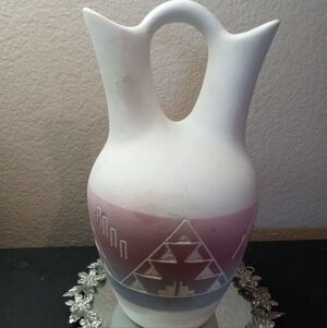 GORGEOUS Navajo Native American Sioux Art Pottery 10" Wedding Vase